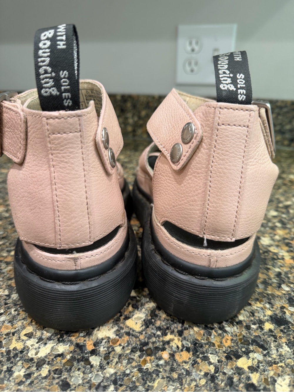 Dr martens Platform Fisherman Sandals in Light Pink size 7 - Picture 9 of 9